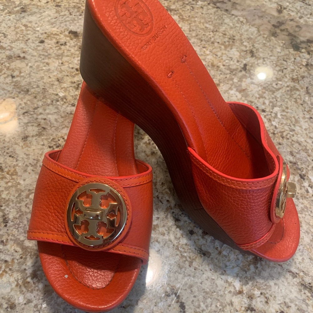 Tory Burch - Wedge Sandal - Orange - Size 8.5